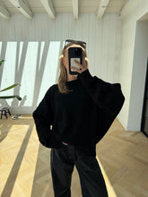 Afbeelding in Gallery-weergave laden, Basic Trui Label - Verschillende Kleuren