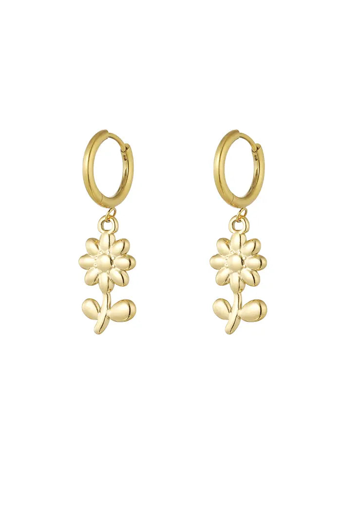 Basic earrings with flower