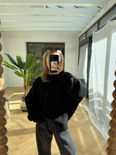 Afbeelding in Gallery-weergave laden, Basic Trui Label - Verschillende Kleuren