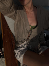 Afbeelding in Gallery-weergave laden, Sandy Blouse - Verschillende Kleuren