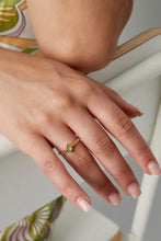 Afbeelding in Gallery-weergave laden, Ring sierlijk met bloem - groen
