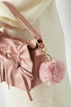 Afbeelding in Gallery-weergave laden, Sleutelhanger Puffy Bal - Verschillende Kleuren
