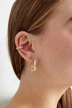 Load image into Gallery viewer, Earcuff Bold Sparkle
