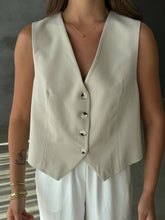 Load image into Gallery viewer, Rosa Gilet Beige
