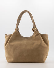 Load image into Gallery viewer, Baby Lou Tas Suede Medium Zand
