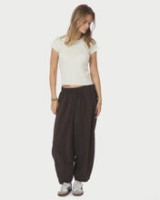 Afbeelding in Gallery-weergave laden, Prina Linnen Barrel Broek
