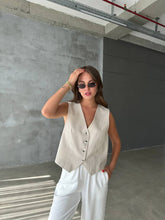 Load image into Gallery viewer, Rosa Gilet Beige
