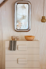 Load image into Gallery viewer, Vida Gestreepte Theedoek  sand/cream (50x70cm)
