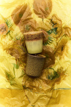 Afbeelding in Gallery-weergave laden, 70s Ceramics: Van Gogh Koffie Mokken  Sunflowers S/2
