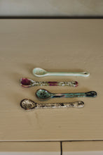 Load image into Gallery viewer, 70s Ceramics: Spoons M Scorpius S/4
