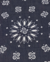 Afbeelding in Gallery-weergave laden, Astrid Sjaal - Verschillende Kleuren
