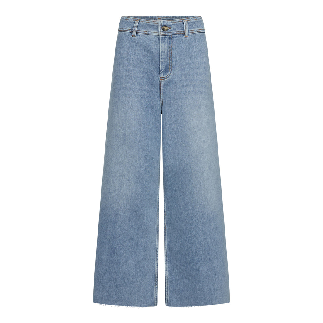 Fame Raw Ankle Jeans