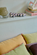 Afbeelding in Gallery-weergave laden, Bubble Candleholder
