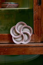 Load image into Gallery viewer, 70s ceramics: snack tray, muse

