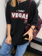 Afbeelding in Gallery-weergave laden, Vegas Oversized Tee Wit
