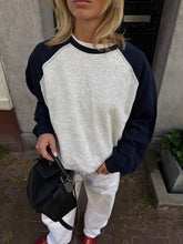 Afbeelding in Gallery-weergave laden, Marine Sweater
