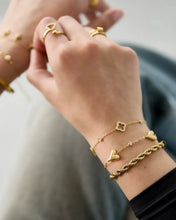 Afbeelding in Gallery-weergave laden, Bedelarmband met Hartjes - Verschillende Kleuren
