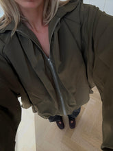 Afbeelding in Gallery-weergave laden, Maud Jas - Verschillende Kleuren
