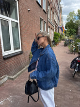 Afbeelding in Gallery-weergave laden, Iza Denim Jacket

