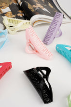 Load image into Gallery viewer, Haarclip Matte Triangel - Verschillende Kleuren
