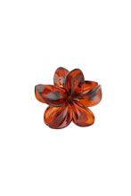 Load image into Gallery viewer, Flower Hairclip Leo
