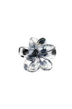 Load image into Gallery viewer, Flower Hairclip Leo
