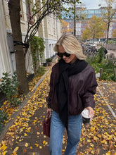 Afbeelding in Gallery-weergave laden, Vieve Jas Bordeaux
