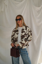 Load image into Gallery viewer, Lou Cow Jas
