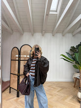 Afbeelding in Gallery-weergave laden, Aimée Bomber - Verschillende Kleuren
