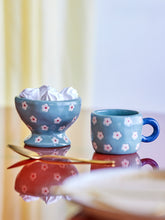 Afbeelding in Gallery-weergave laden, Nini Kom Bloemen Licht Blauw
