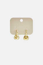 Afbeelding in Gallery-weergave laden, Sculptural Drop Oorbellen met Mat Effect
