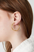Afbeelding in Gallery-weergave laden, Twist Hoops Clip  Oorbellen- Verschillende Kleuren
