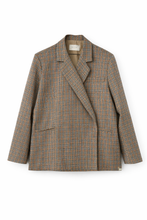 Load image into Gallery viewer, Nikki Ruit Blazer Pastel
