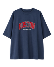 Afbeelding in Gallery-weergave laden, Boston Oversized Tee

