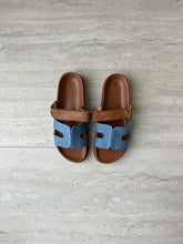 Load image into Gallery viewer, Bisou Sandals Jeans/Brown
