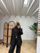 Afbeelding in Gallery-weergave laden, Sammie Blazer Zwart
