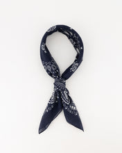 Afbeelding in Gallery-weergave laden, Astrid Sjaal - Verschillende Kleuren
