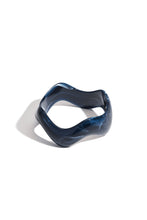Load image into Gallery viewer, Acryl armbanden Wave - Verschillende Kleuren

