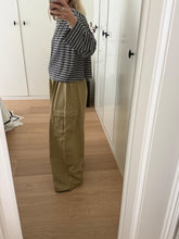 Afbeelding in Gallery-weergave laden, James Cargo Pants - Verschillende Kleuren
