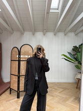 Afbeelding in Gallery-weergave laden, Sammie Blazer Zwart
