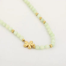 Load image into Gallery viewer, Natuur Stenen Ketting met Bloem - Verschillende Kleuren
