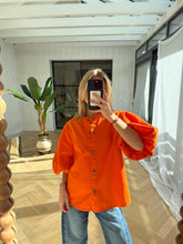 Load image into Gallery viewer, Hermana Jeans Oranje Blouse

