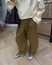 Afbeelding in Gallery-weergave laden, Stef Pantalon
