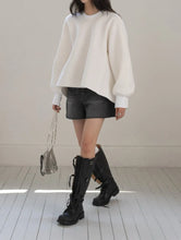 Afbeelding in Gallery-weergave laden, Volume Trui Wit
