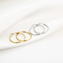 Afbeelding in Gallery-weergave laden, Klassieke hoops  - Verschillende Kleuren
