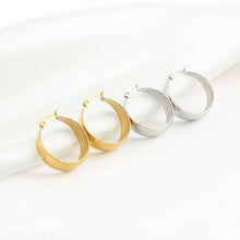 Afbeelding in Gallery-weergave laden, Flat Hoops - Verschillende Kleuren
