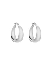 Afbeelding in Gallery-weergave laden, Flat Hoops - Verschillende Kleuren
