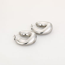 Afbeelding in Gallery-weergave laden, Statement Hoops- Verschillende Kleuren
