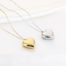 Load image into Gallery viewer, Lange ketting met Groot Hart- Verschillende Kleuren
