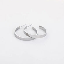 Load image into Gallery viewer, Flat hoops 3 CM - Klein
